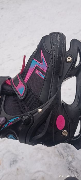 Продам детские коньки