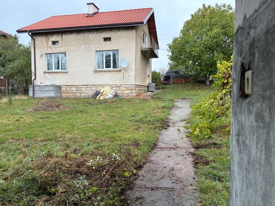 Продава се Къща в Годеч - 120 кв.м за 1250 €/кв.м - Снимка #1