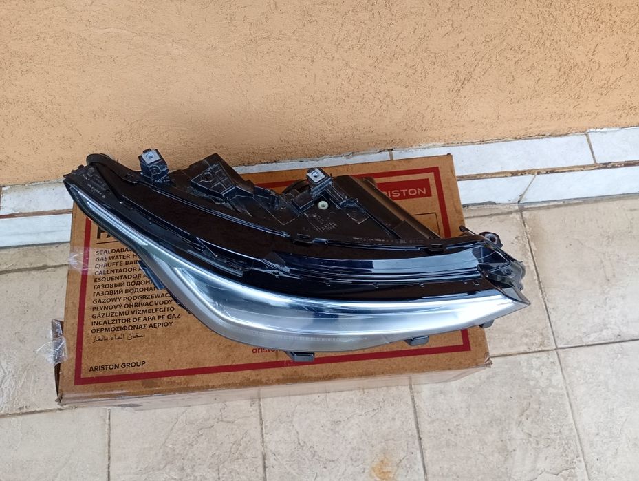 Far dreapta vw golf 8 facelift 2023 2024 2025 cod 5H1941006A