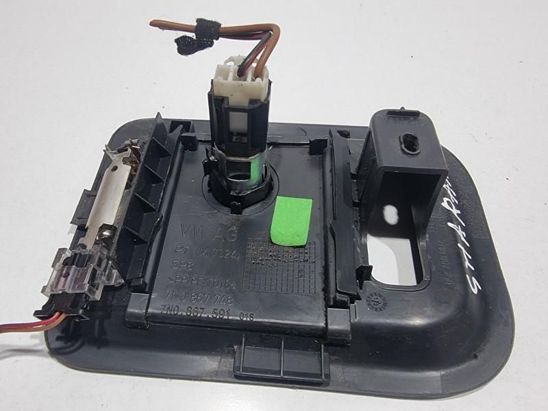 Bricheta Volkswagen Sharan 7N 7N0867256