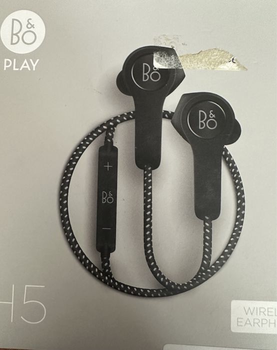 beoplay h5 bang & olufsen casti b&o