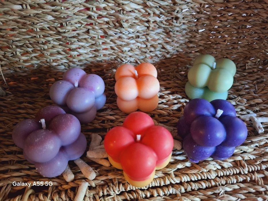 Свещи ръчно изработени