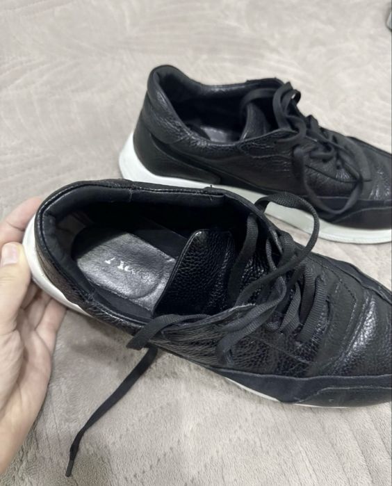 Кроссовки женские кожаные