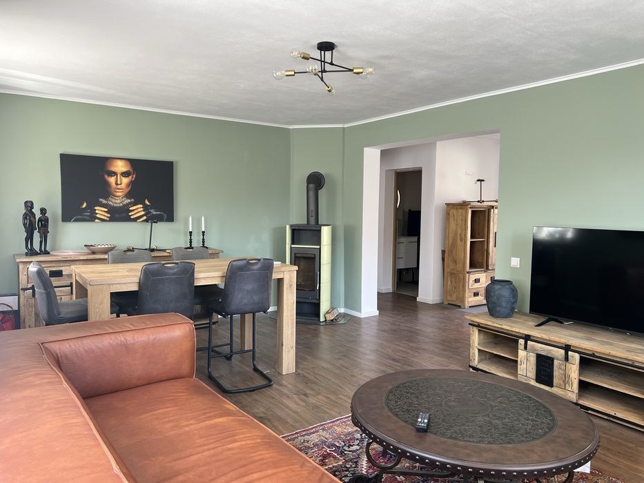 Casă de închiriat Sebes