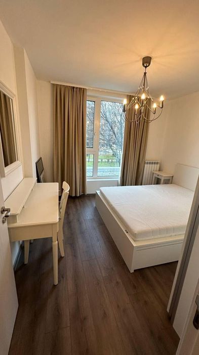 Дава се под наем Тристаен апартамент в София, Оборище - 95 кв.м за 896.58 € - Снимка #3