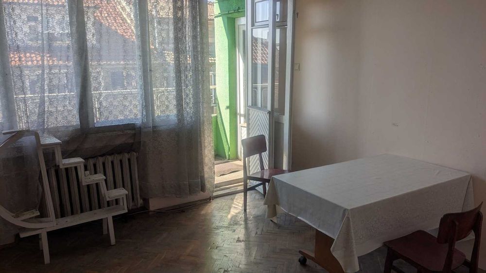 Дава се под наем Четиристаен апартамент в София, Център - 130 кв.м за 600 € - Снимка #3