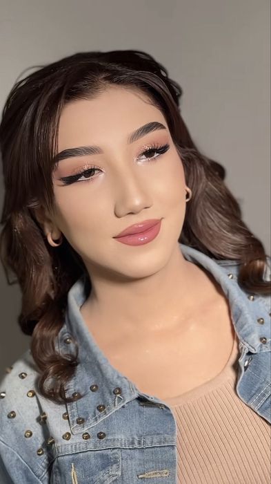 Косметика макияж жасаимын