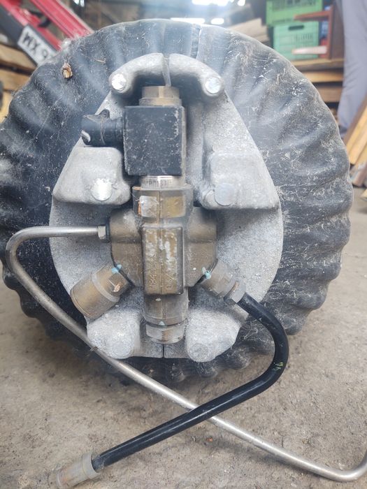 Карбонова метанова бутилка.