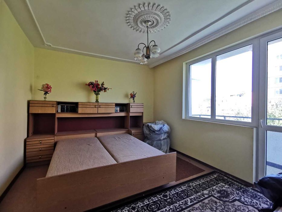 Продава се Тристаен апартамент в Русе, Дружба 3 - 104 кв.м за 932 €/кв.м - Снимка #4