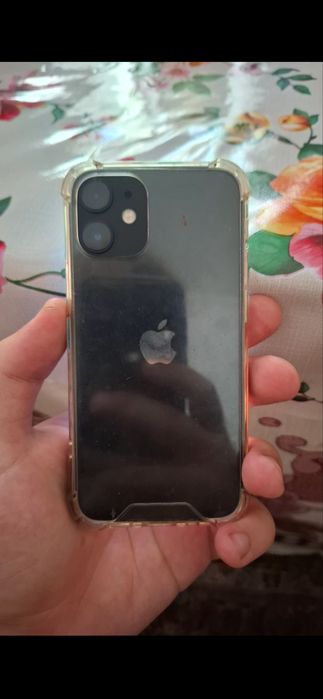 Iphone 12 mini 100% baterie