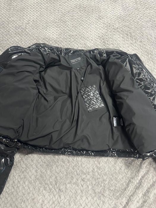 Geaca trapstar neagra lucioasa fete M