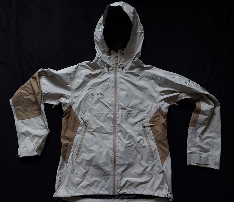 Мъжко Norrona  Gorе-tex ,размер  S/М /48, 30K , 2 layer membrane