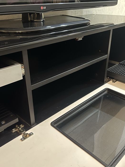 Тумба подставка под телевизор черная