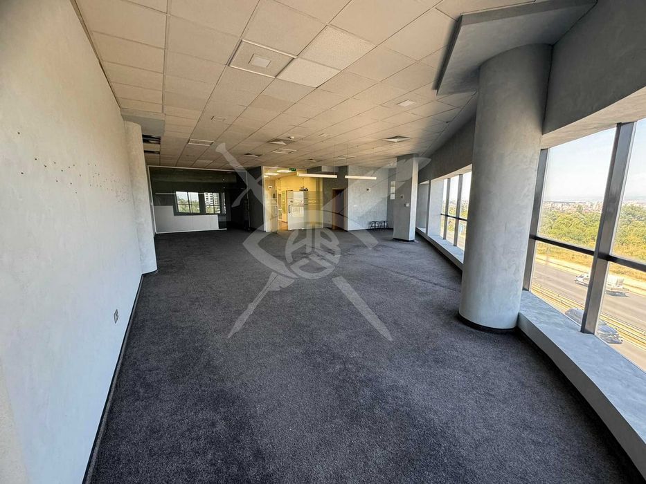 Продава се Офис в София, Драгалевци - 146 кв.м за 1439 €/кв.м - Снимка #1