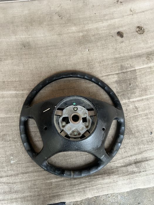 Руль Мерседес 124