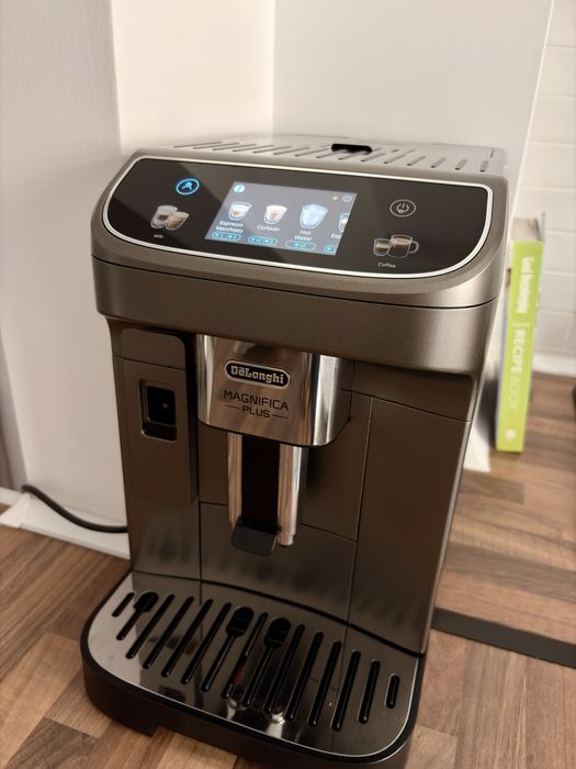 Espressor De’Longhi Magnifica Plus ECAM 320.70.TB – Automat