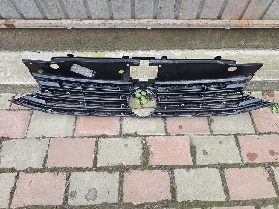 Grilă Passat B8 2016