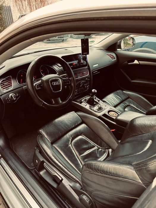 Vând Audi a5 coupe