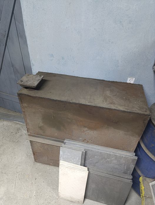 Бак под топливо б/у