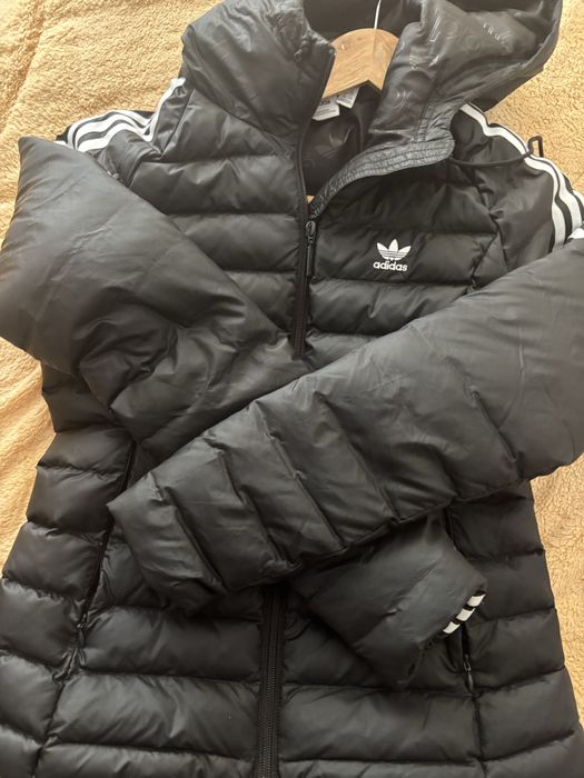 Geaca adidas ca nou