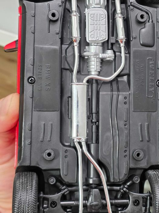 Macheta Auto 1/18 Welly BMW X5 4.4i