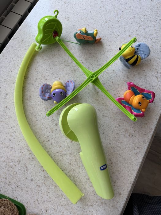 Продам  детский мобиль chicco