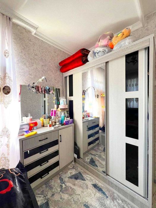 Квартира сотилади 2\9\9 Улугбек пос. М.Улугбек рн Ипотеканиям курамиз