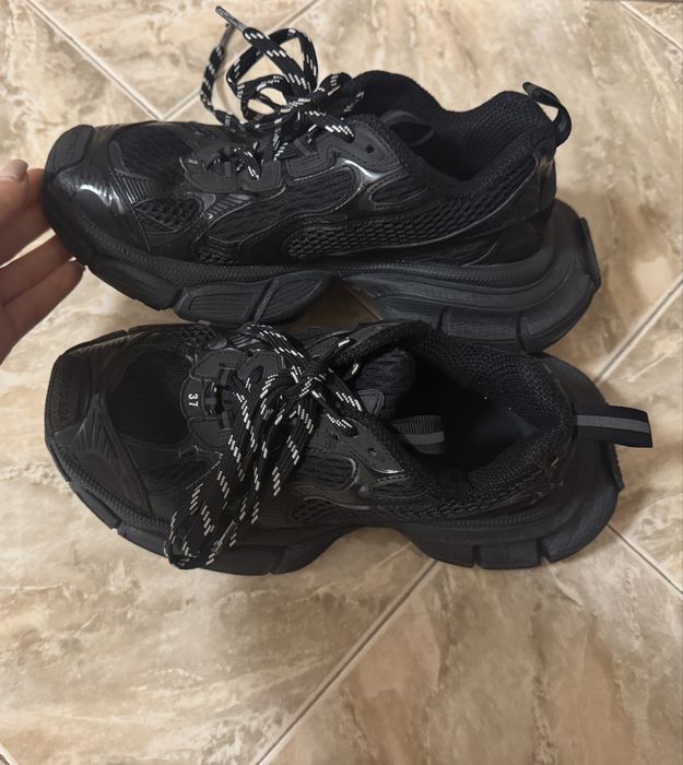 Обувки balenciaga 3xl -170лв.