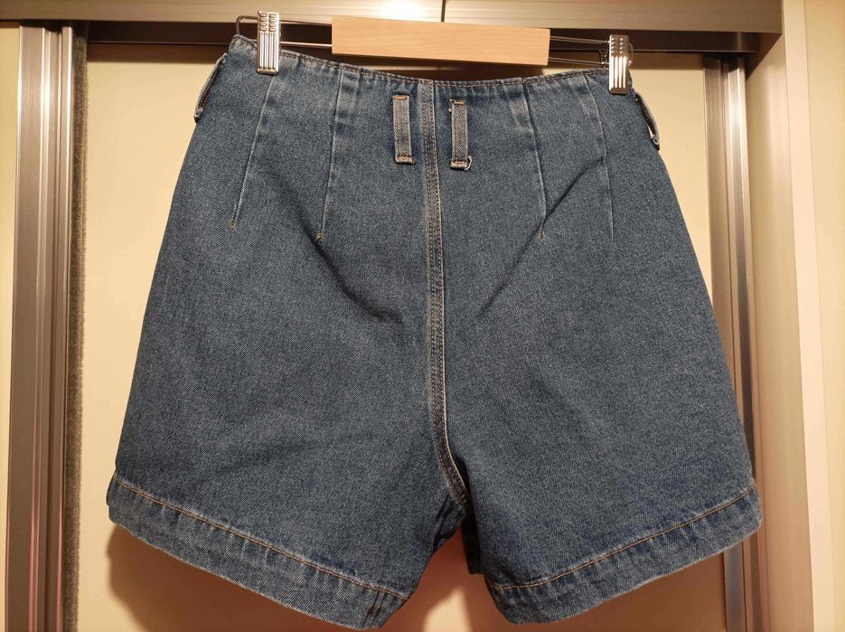 Pantaloni scurti jeans C&A, mar 38, albastri