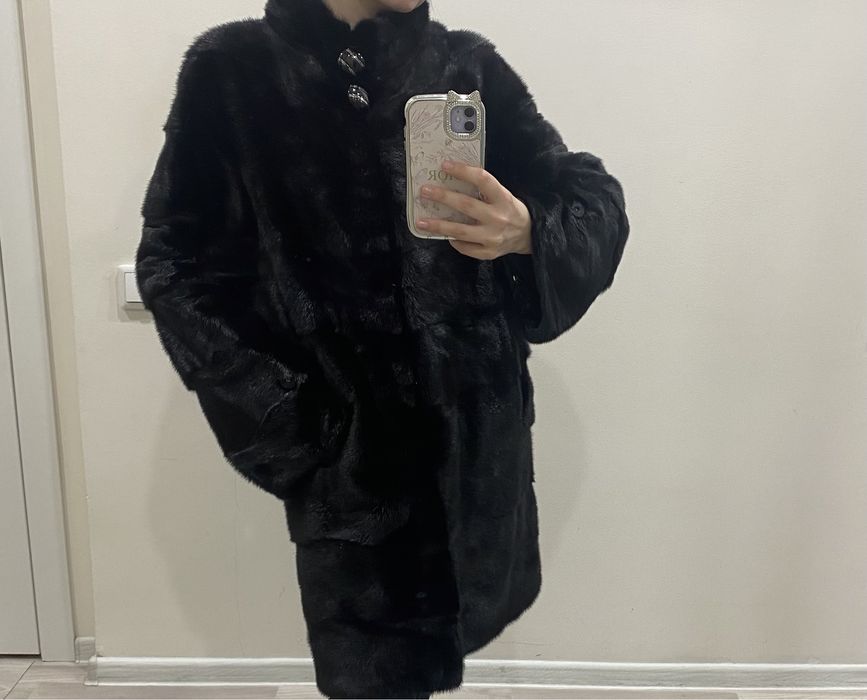 Продам норковую шубу