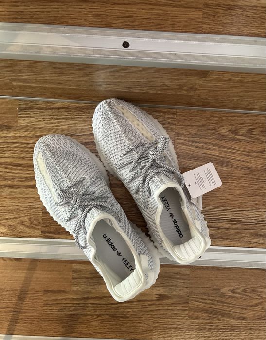 Yezzy 350 white