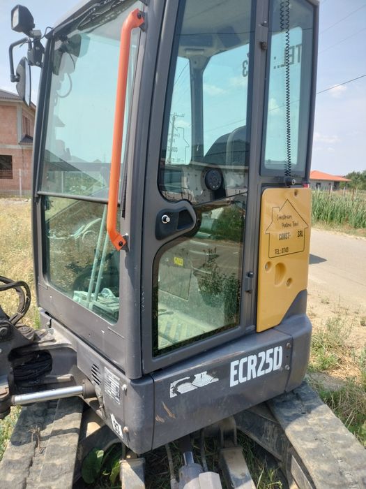 Vînd Excavator Volvo