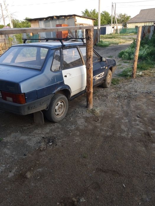 Продам машину Ваз 21099