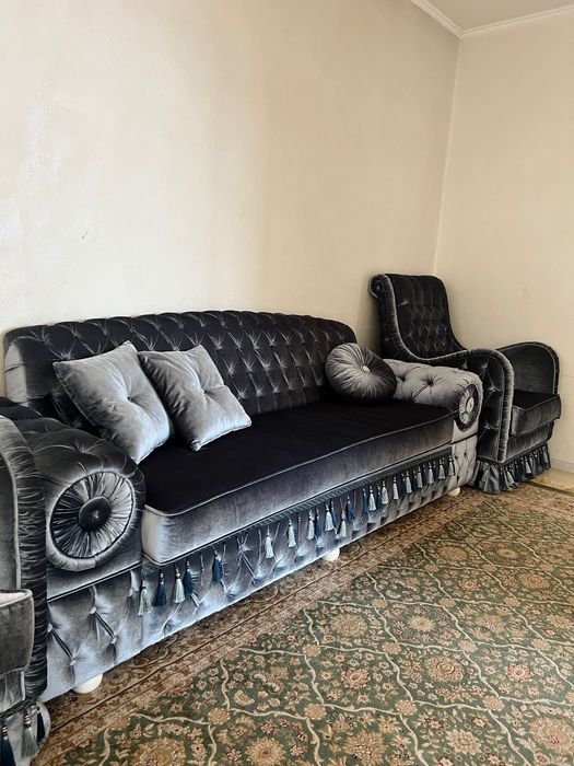 Диван, кресла, пуф. Турецкого производства.