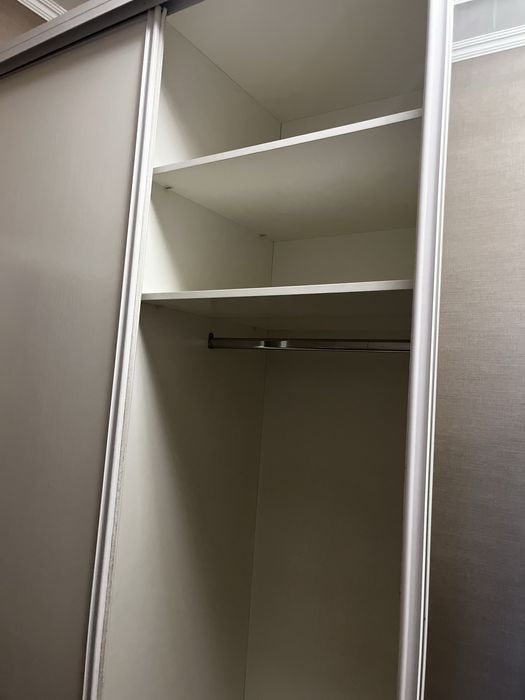 Продам прихожий шкаф