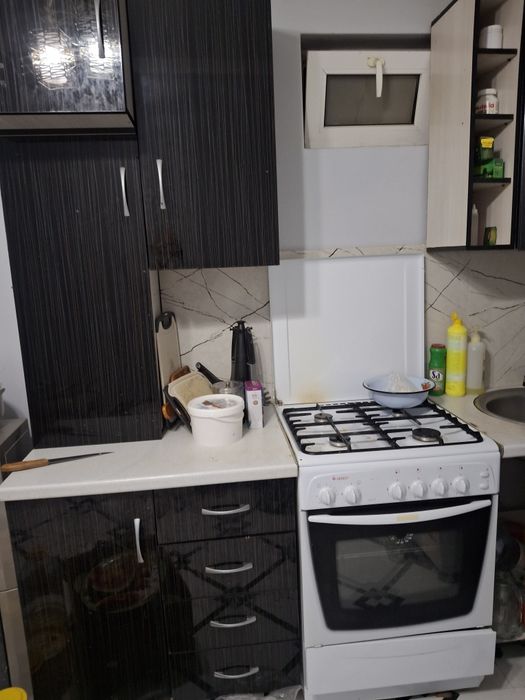 Продам кухонный гарнитура