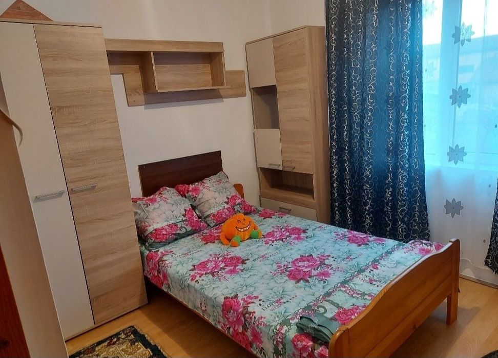 Ofer spre inchiriere apartament 2 camere, mobilat și utilat