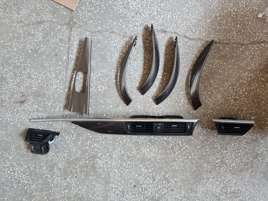 Trim trimuri ornamente BMW seria 3 F30 F31 F34 volan stang