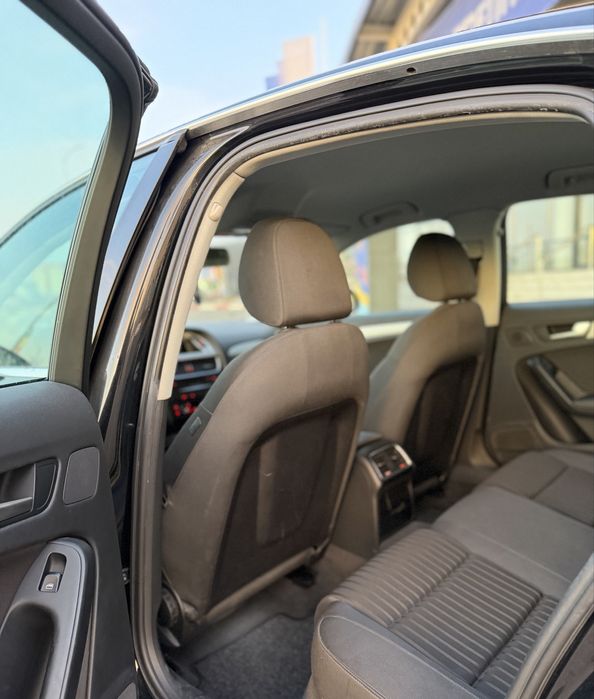 Vând Audi A4 2012 B8