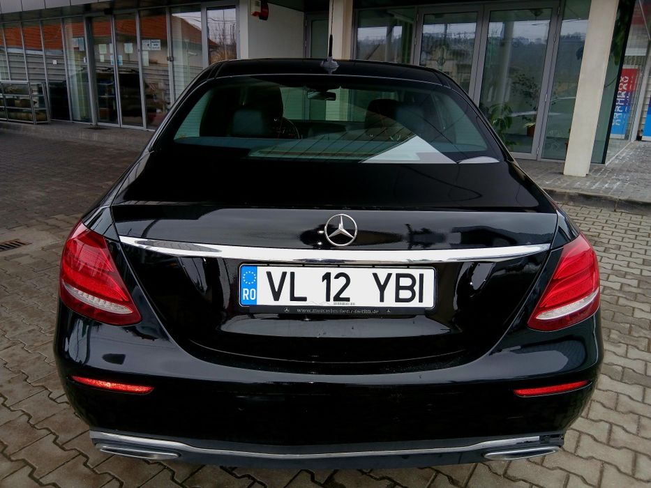 Mercedes-Benz E220 2020 AMG 4MATIC Impecabil