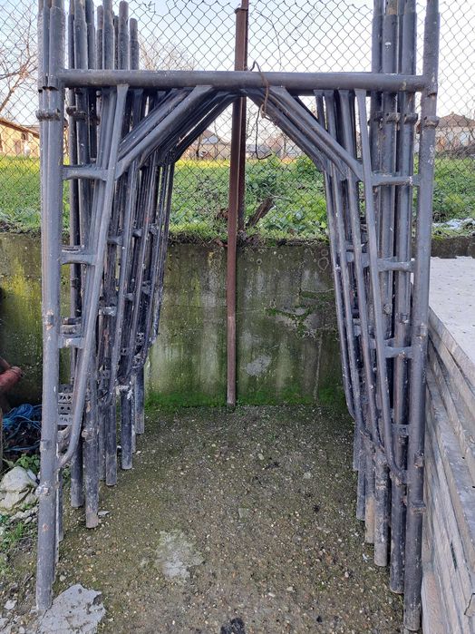 Продавам 60кв италянско скеле