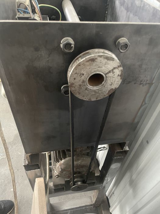 Продам самодельный токарный станок.