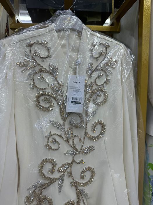 Продам богатое платье