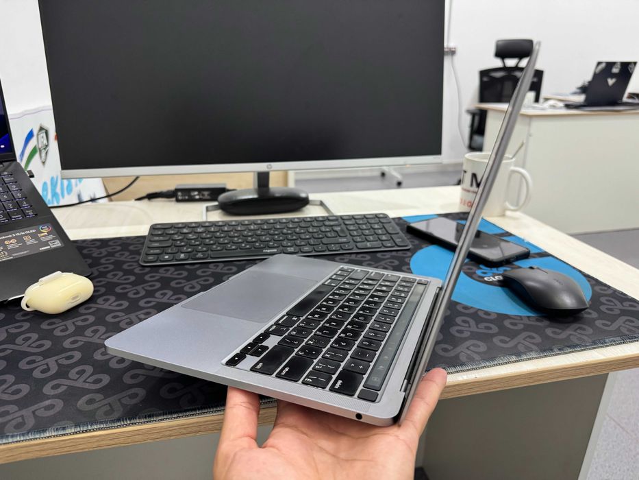 MacBook Pro M1, 16 / 512 GB, 81% yomkost, 13.3 inch.