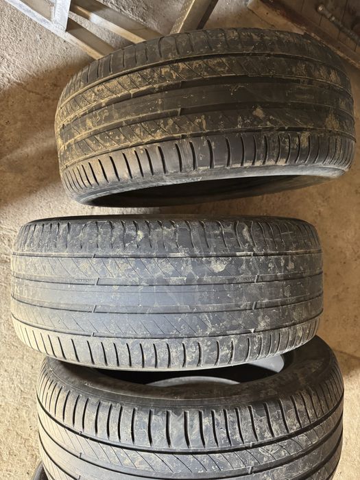 Продам шины 225/55 R17