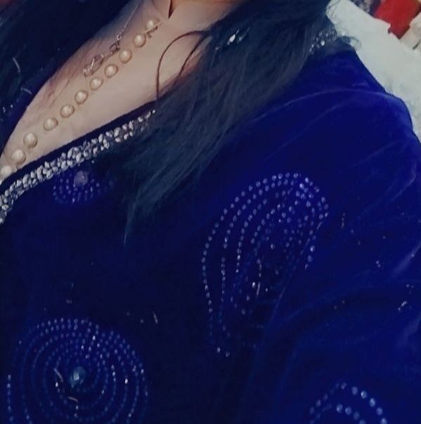 Vechirni abaya ichidagi bilan