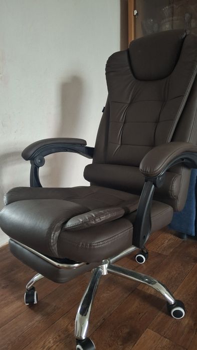 Кресло офисныеее