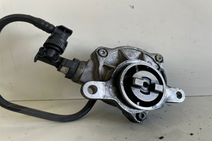 Pompa vacuum   8200797164 Renault Master a 2-a generatie (facelift)