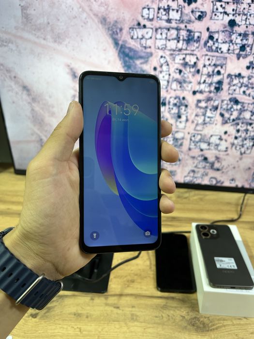 Телефон Tecno Spark Go 2023