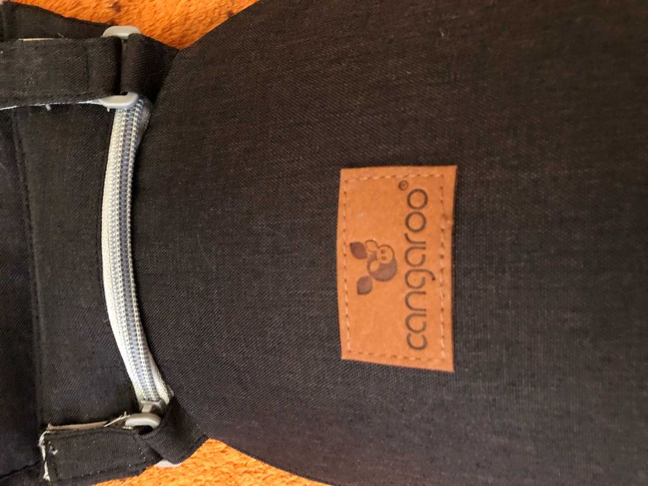 Марково Кенгуру на марката CANGAROO за носене на бебе